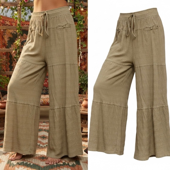 Free People Wide-Leg
Tiered Pull-On Pant
Size Large - Picture 15 of 15